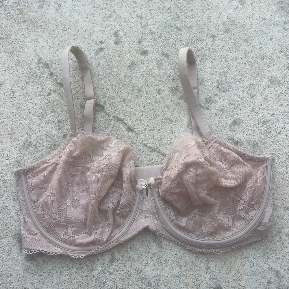 Victoria's Secret Women's Unlined Demi-Buste Lace Underwire Tan Bra Size 36DD